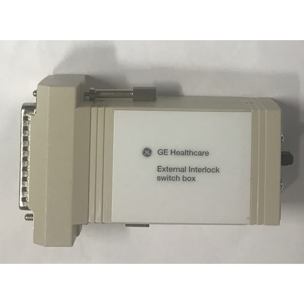 EXTERNAL INTERLOCK SWITCH BOX for MINItrace EXTERNAL INTERLOCK SWITCH BOX for MINItrace